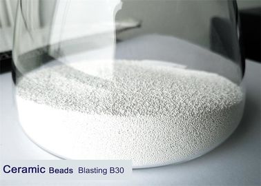 Perle ceramiche B30 imballate in barilotti 25kgs e pallet per l'applicazione di brillamento