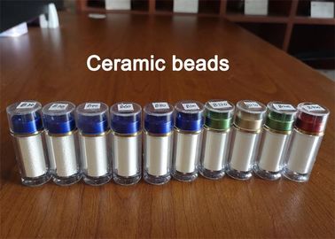 La dimensione ceramica di brillamento B40 B60 delle perle ZrO2 62% per la bottiglia di vetro modella la pulizia