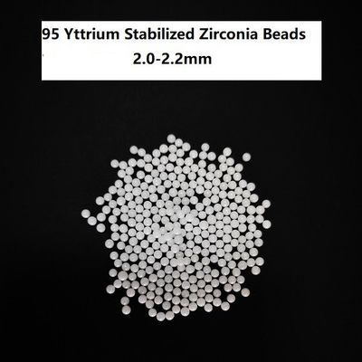 Il biossido di zirconio di 95% borda la durezza ad alta resistenza stridente di media di biossido di zirconio di 2.0-2.2mm