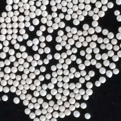 Il silicato di zirconio ZrSiO4 borda il millimetro sfericità di dimensione di media 2,7 - 3,2 di buona