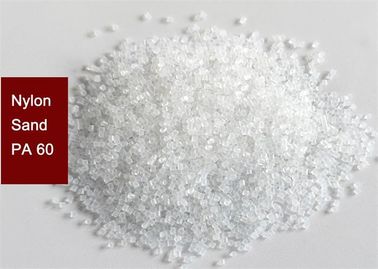 Media di plastica abrasivi artificiali che fanno saltare sabbia di nylon PA60 per pretrattamento di superficie