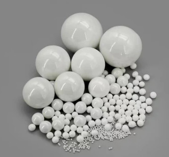 95 Yttrium stabilizzato perline di zirconio 1,6-1,8 mm